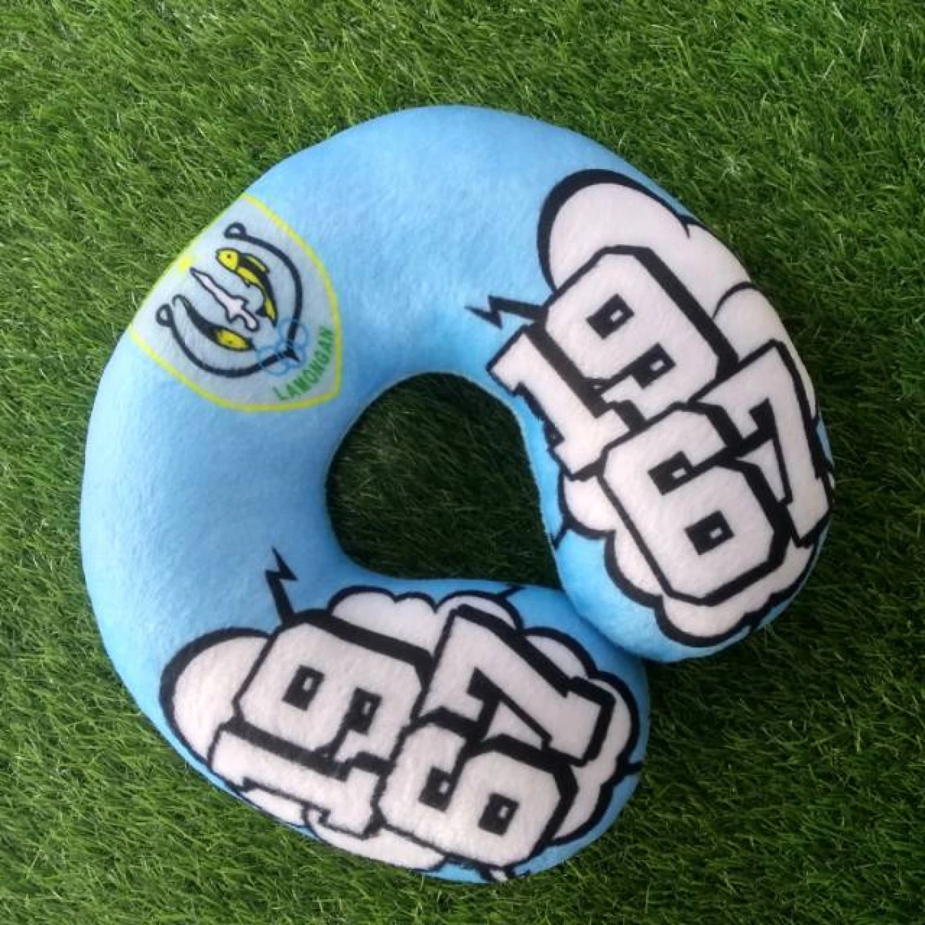 1967 || Neck Pillow - #Oraoriora